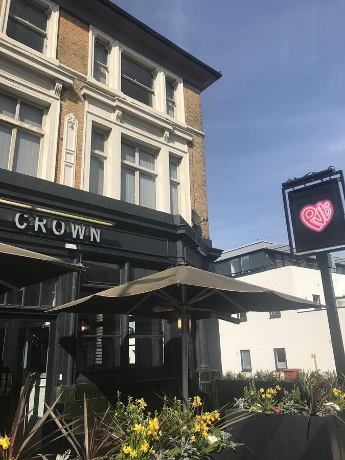 Publove @ The Crown, Battersea Londyn Zewnętrze zdjęcie
